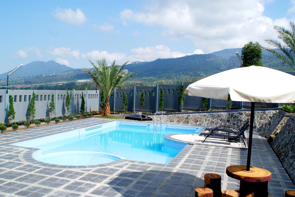 Osmond Villa Resort Lembang Luaran gambar