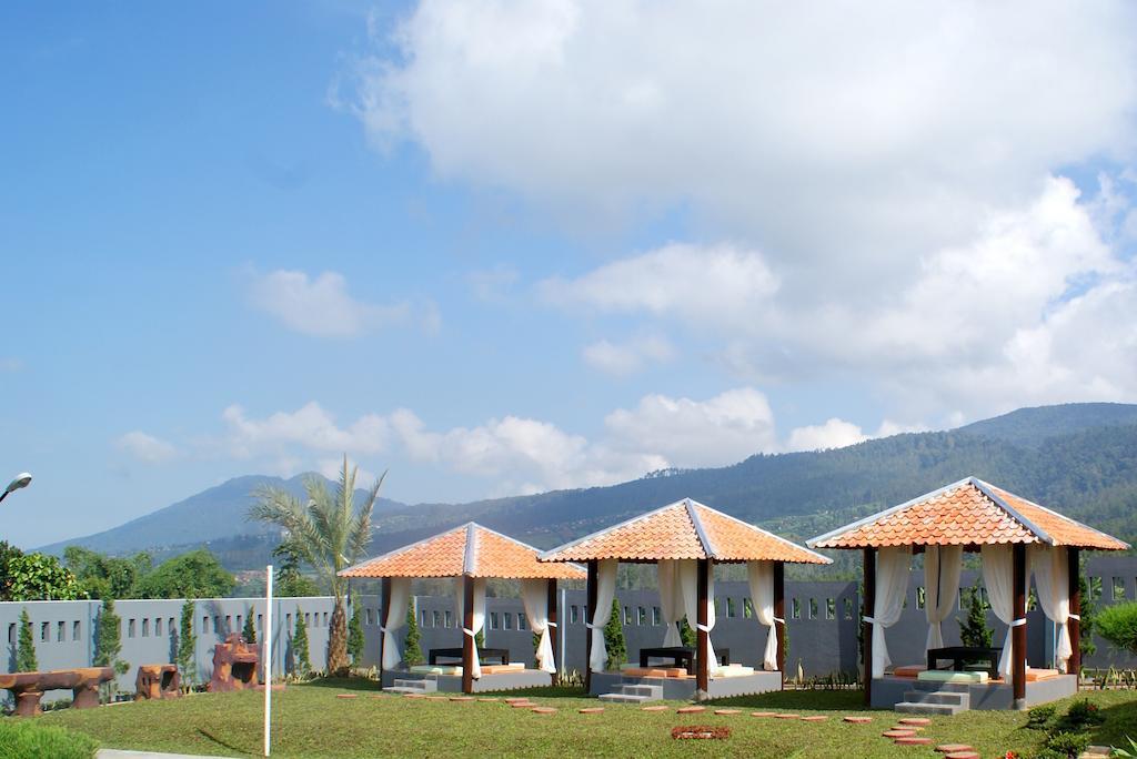 Osmond Villa Resort Lembang Luaran gambar